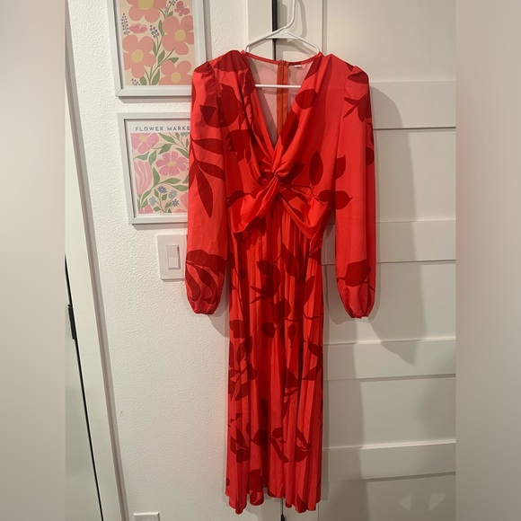 Red-Orange Dress - Picture 2 of 3